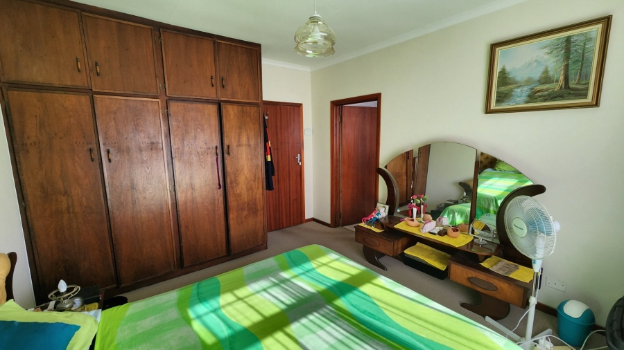 4 Bedroom Property for Sale in Bayview Western Cape